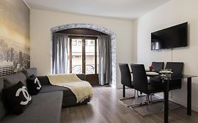 Apartamentos Day Madrid VALVERDE Centro Gran Via Sol Malasaña